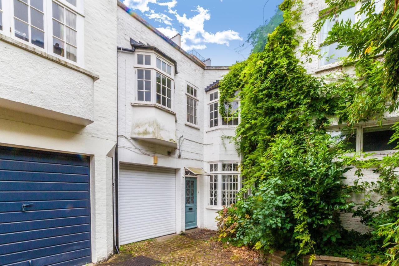 Kynance Mews Rustic And Unique Three Bedroom Mews House With A Private Courtyard Londres Extérieur photo